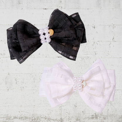 モノトーンフリルチェックブラウス