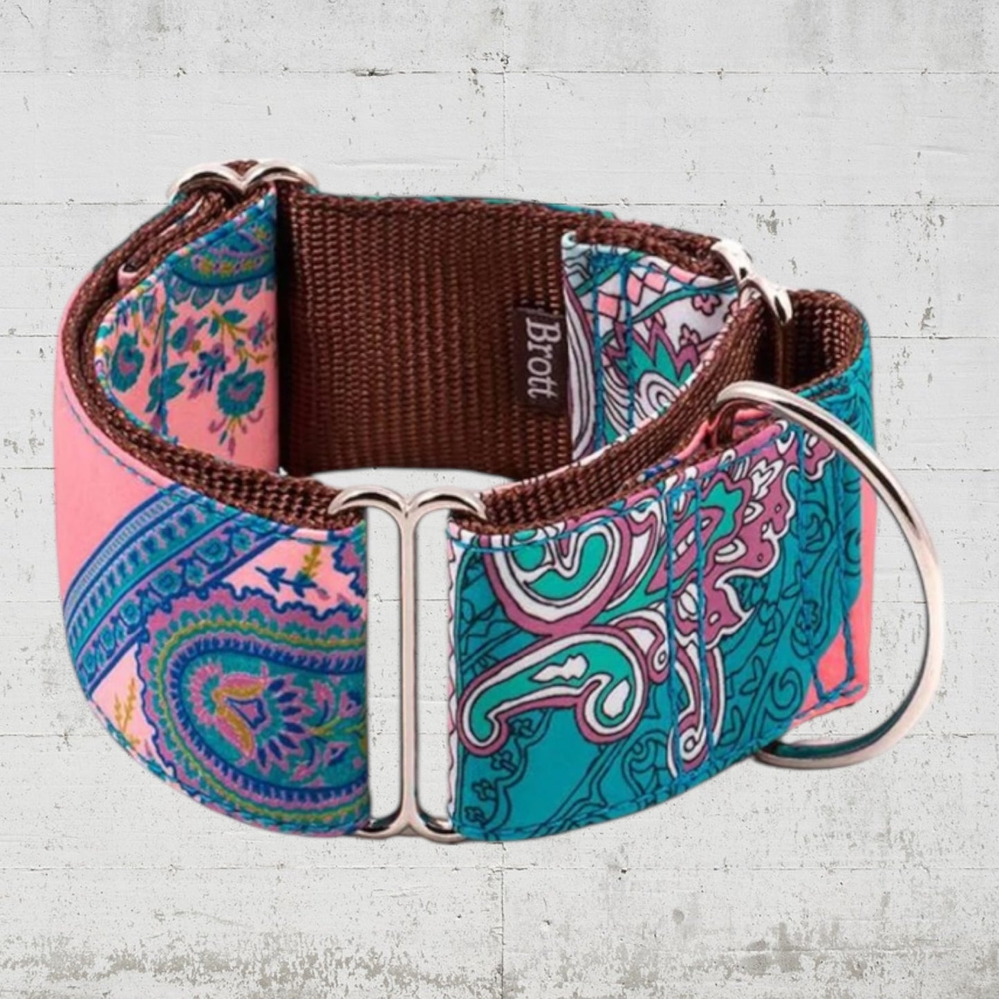 Ｂrottピンクペイズリー　マーチンゲールカラー