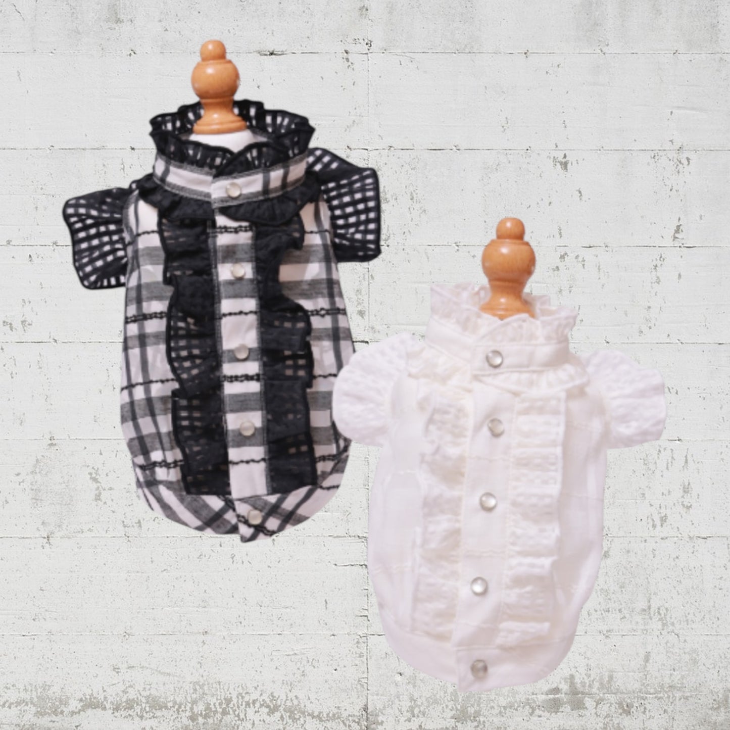 モノトーンフリルチェックブラウス