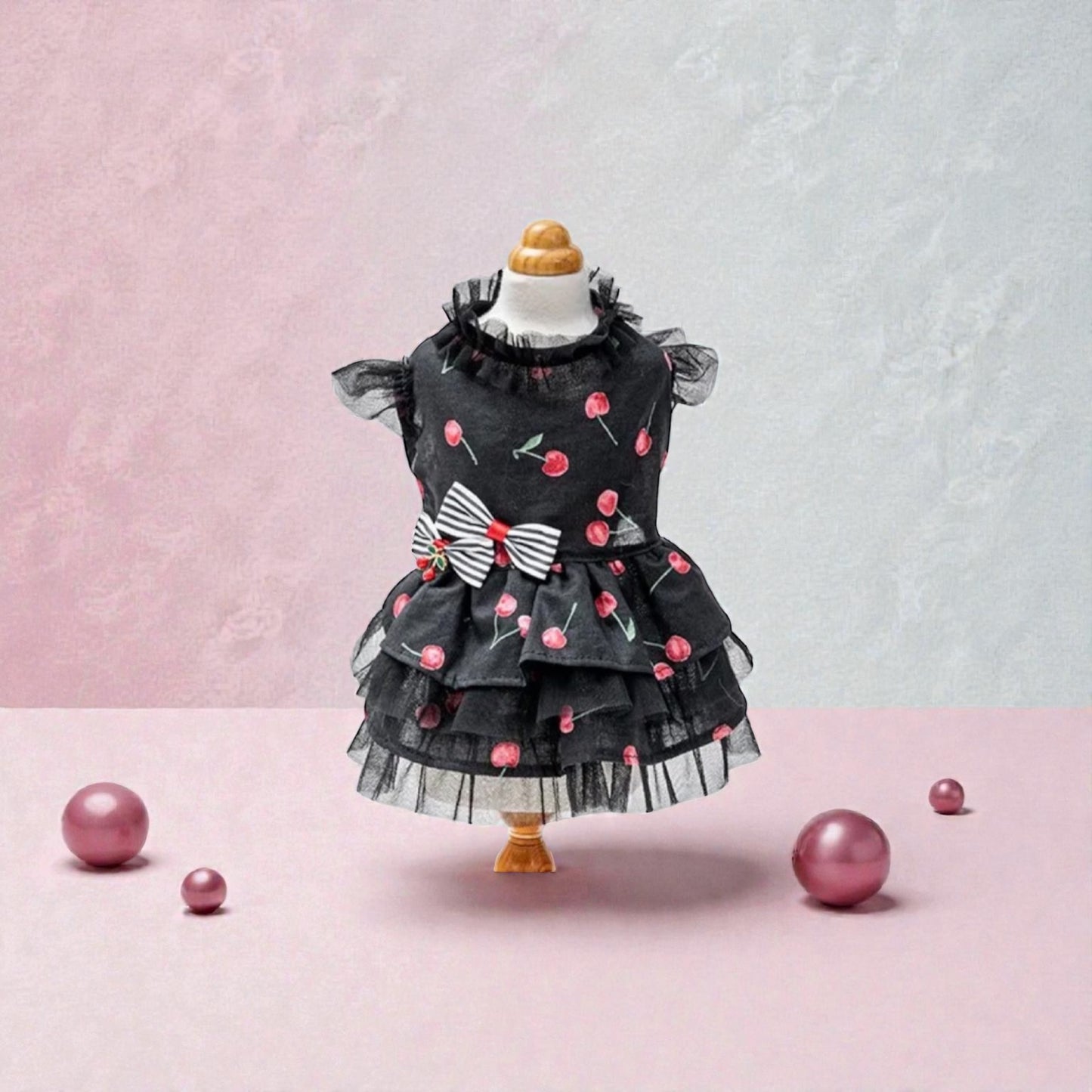 さくらんぼワンピース