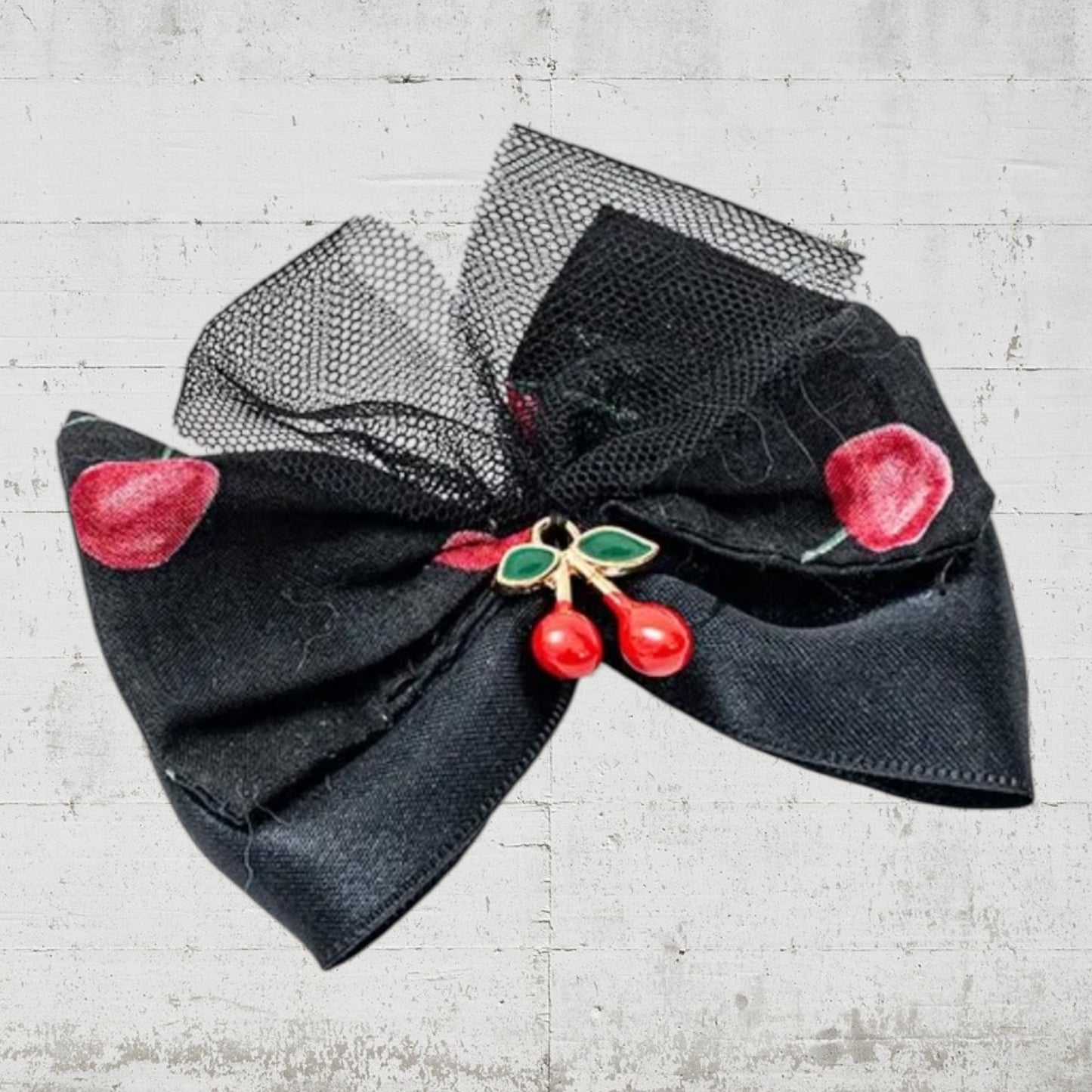 さくらんぼバレッタ