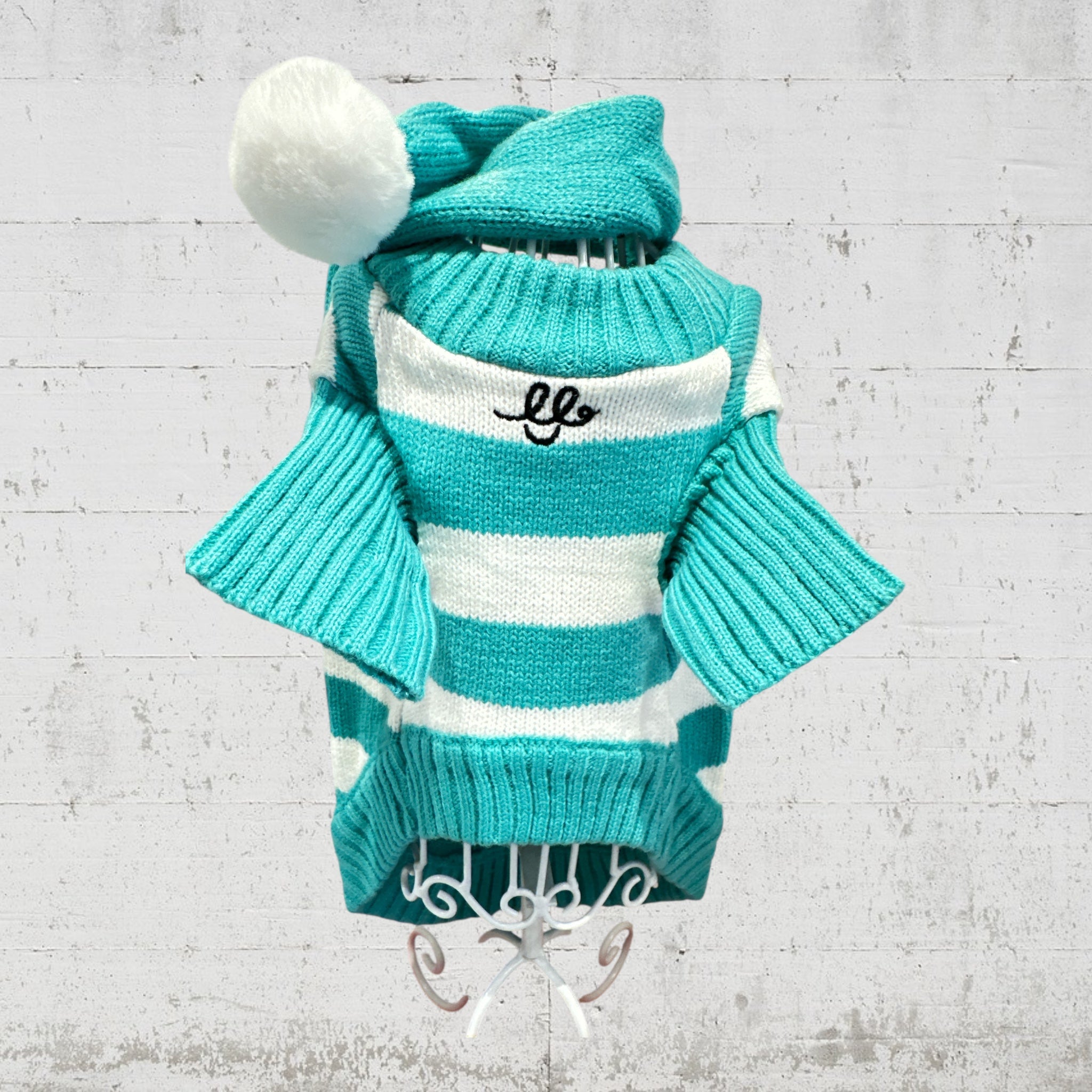 Luna Blue★ルナブルー　GRRRCI グルルッチ フーディー　XSサイズ ルナブルー | dog select shop Ange【ドッグセレクトショップアンジュ】